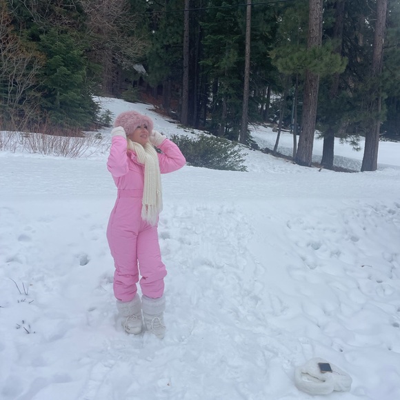 Pretty little thing heart quilted belted snowsuit - Picture 3 of 3